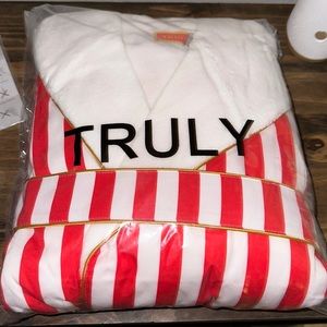 Red and white new in package truly beauty robe